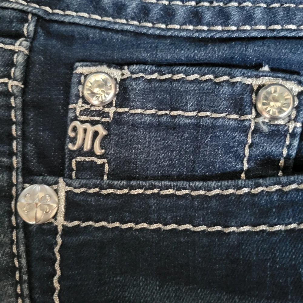 Miss Me Jeans - Picture 4 of 5